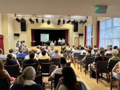 Telt ház várta Hajdúszoboszlón a CATL gyárról szóló környezetvédelmi fórumot